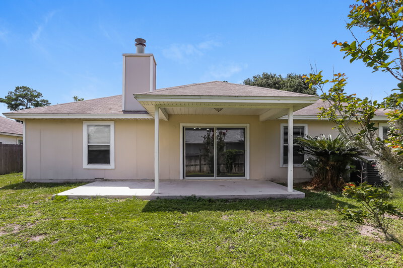2,025/Mo, 14011 Crestwick Dr W Jacksonville, FL 32218 Rear View