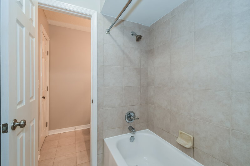 1,265/Mo, 4811 Cherwell Ln Jacksonville, FL 32217 Bathroom View