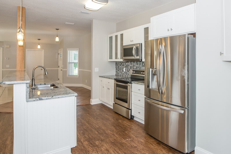 1,995/Mo, 12311 Silent Brook Trl N Jacksonville, FL 32225 Kitchen View 2