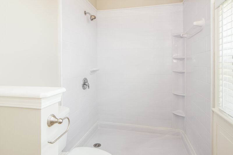 1,995/Mo, 12311 Silent Brook Trl N Jacksonville, FL 32225 Master Bathroom View 2