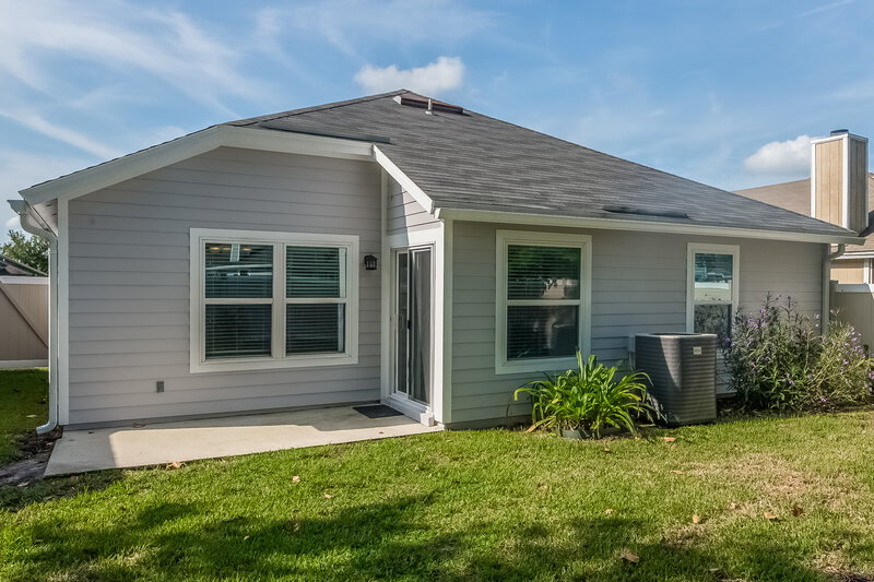 1,995/Mo, 12311 Silent Brook Trl N Jacksonville, FL 32225 Rear View 2