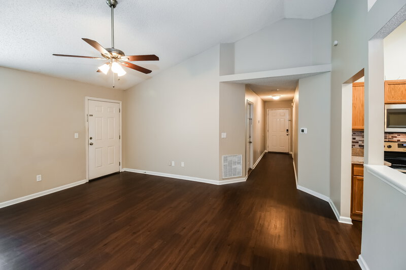 1,825/Mo, 2041 Hunters Trace Cir Middleburg, FL 32068 Living Room View