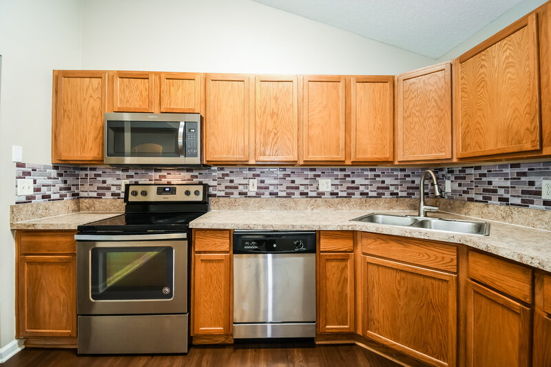 1,825/Mo, 2041 Hunters Trace Cir Middleburg, FL 32068 Kitchen View