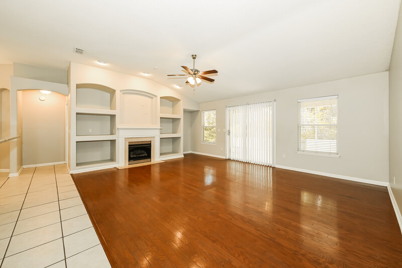 2,065/Mo, 857 Mystic Harbor Dr Jacksonville, FL 32225 Family Room View 2