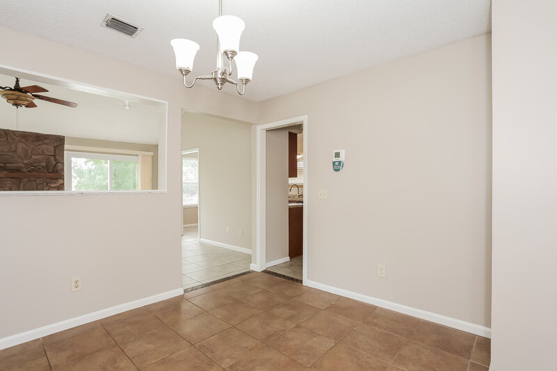 1,890/Mo, 3670 Indian Princess Rd Jacksonville, FL 32257 Dining Room View 2
