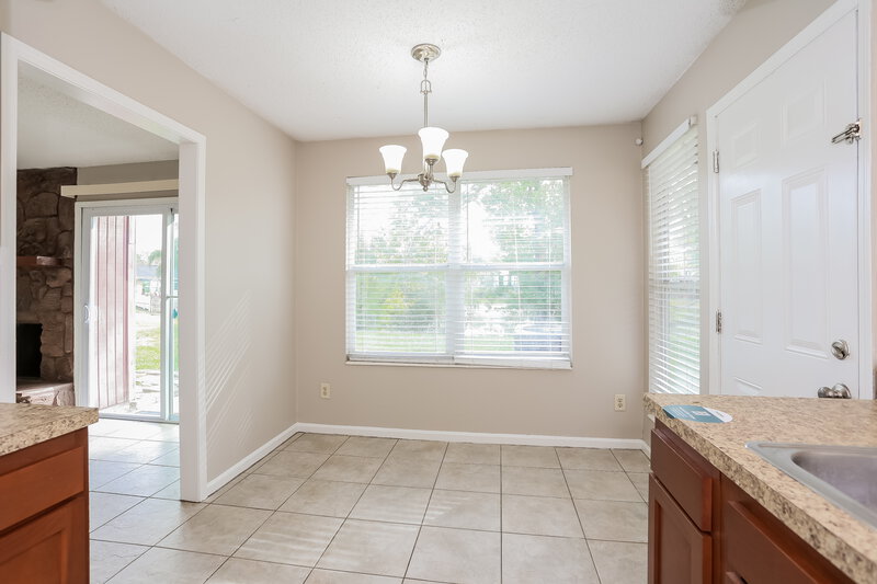 1,890/Mo, 3670 Indian Princess Rd Jacksonville, FL 32257 Breakfast Nook View