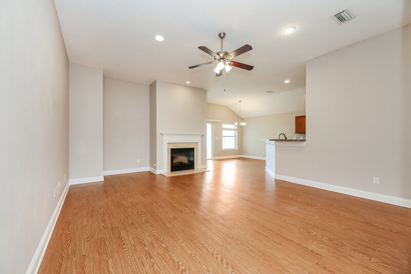 1,840/Mo, 12099 Hayden Lakes Cir Jacksonville, FL 32218 Living Room View