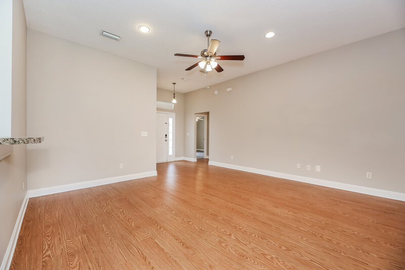 1,840/Mo, 12099 Hayden Lakes Cir Jacksonville, FL 32218 Living Room View 2