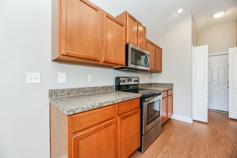 1,840/Mo, 12099 Hayden Lakes Cir Jacksonville, FL 32218 Kitchen View
