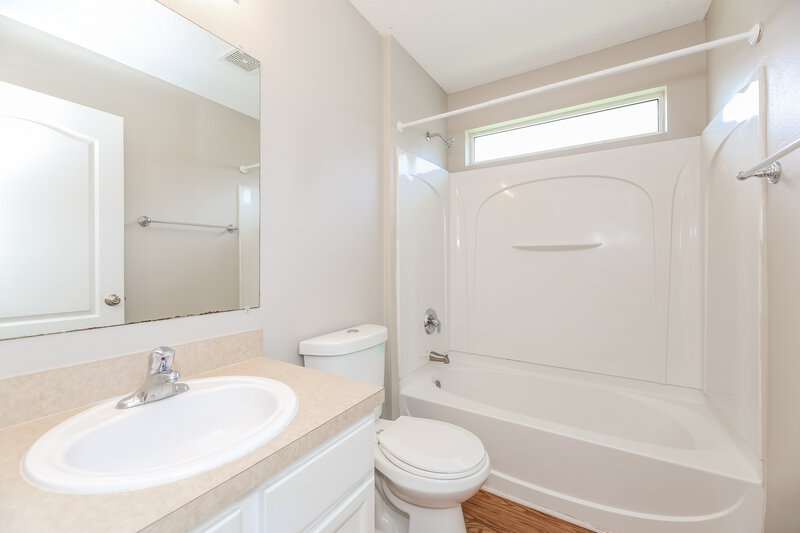 1,840/Mo, 12099 Hayden Lakes Cir Jacksonville, FL 32218 Bathroom View