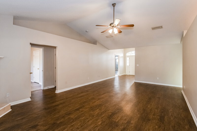 2,005/Mo, 481 Portobello Dr Jacksonville, FL 32221 Living Room View 2