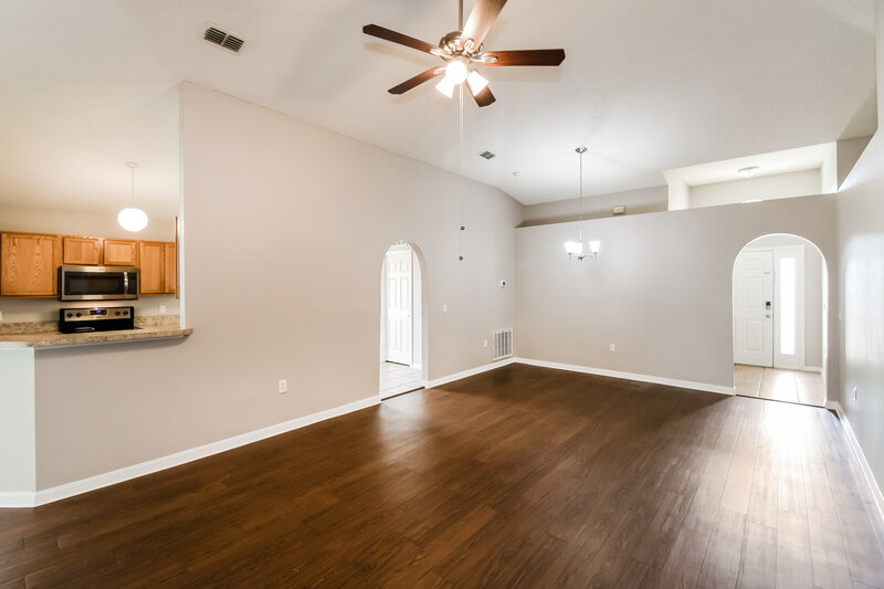 2,830/Mo, 12348 Hickory Forest Rd Jacksonville, FL 32226 Living Room View
