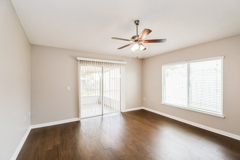 2,830/Mo, 12348 Hickory Forest Rd Jacksonville, FL 32226 Living Room View 3