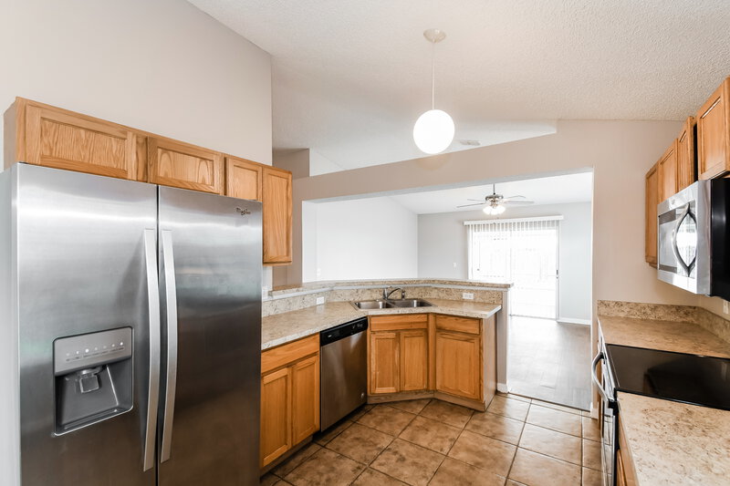 2,830/Mo, 12348 Hickory Forest Rd Jacksonville, FL 32226 Kitchen View