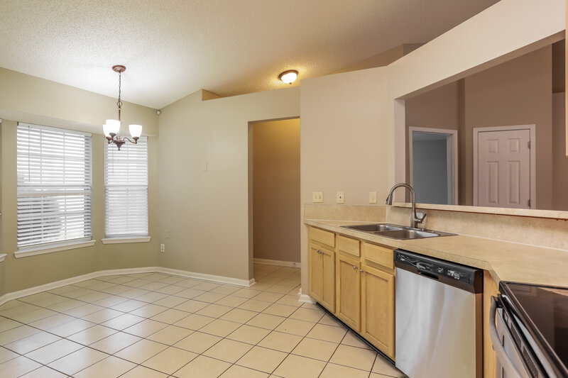 2,520/Mo, 2955 Waters View Cir Orange Park, FL 32073 Kitchen View 3