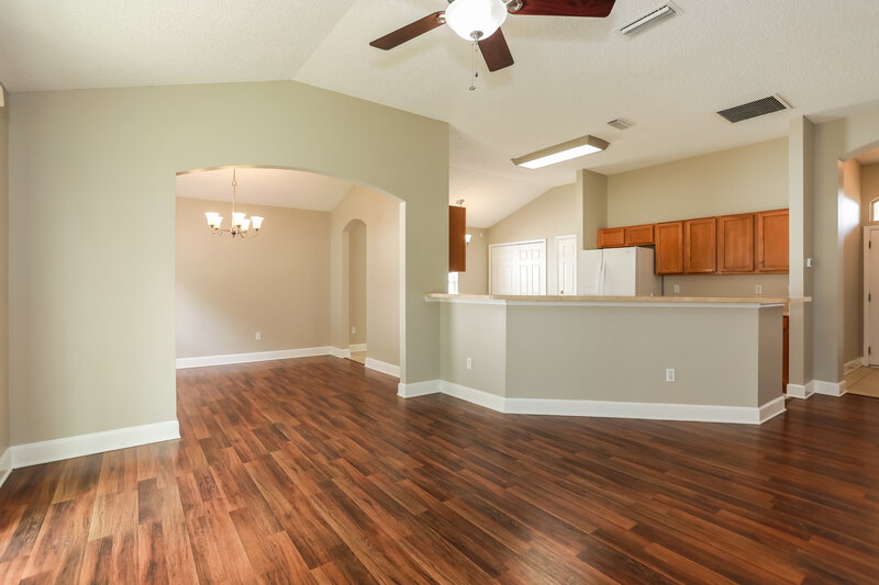 1,520/Mo, 1824 Creekview Dr Green Cove Springs, FL 32043 Living Room View
