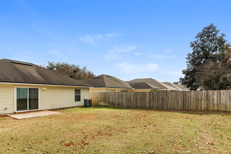 1,520/Mo, 1824 Creekview Dr Green Cove Springs, FL 32043 Rear View 2