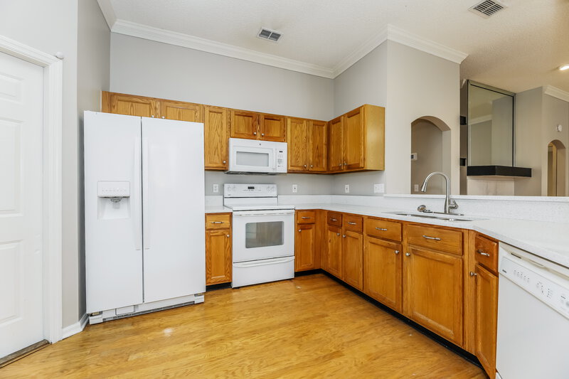 1,990/Mo, 524 Loveland Pl Saint Johns, FL 32259 Kitchen View 2