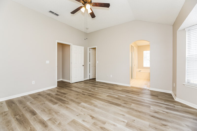 1,990/Mo, 524 Loveland Pl Saint Johns, FL 32259 Main Bedroom View
