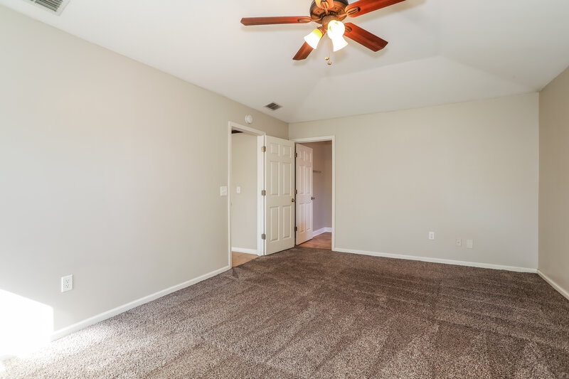 1,930/Mo, 3289 Avalon Dr Green Cove Springs, FL 32043 Main Bedroom View 2