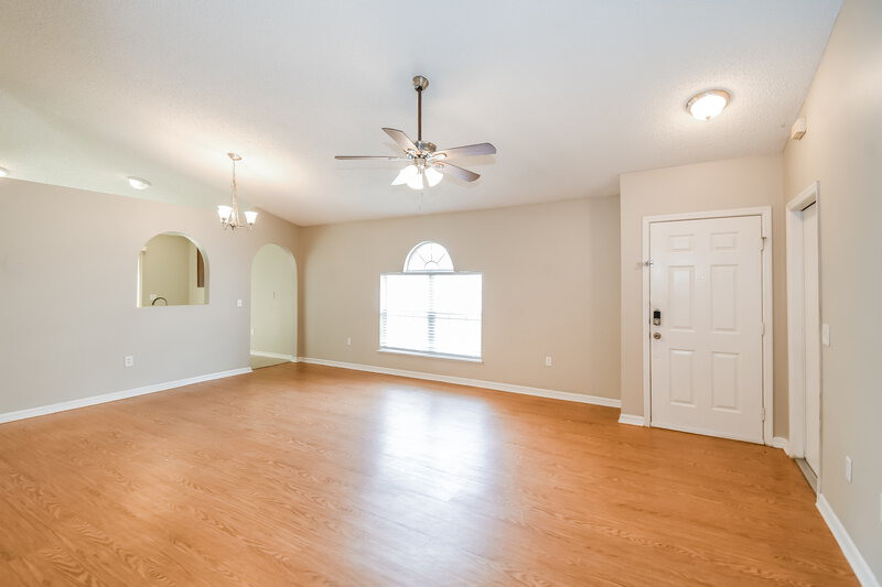 1,635/Mo, 3366 Talisman Dr Middleburg, FL 32068 Living Room View 2