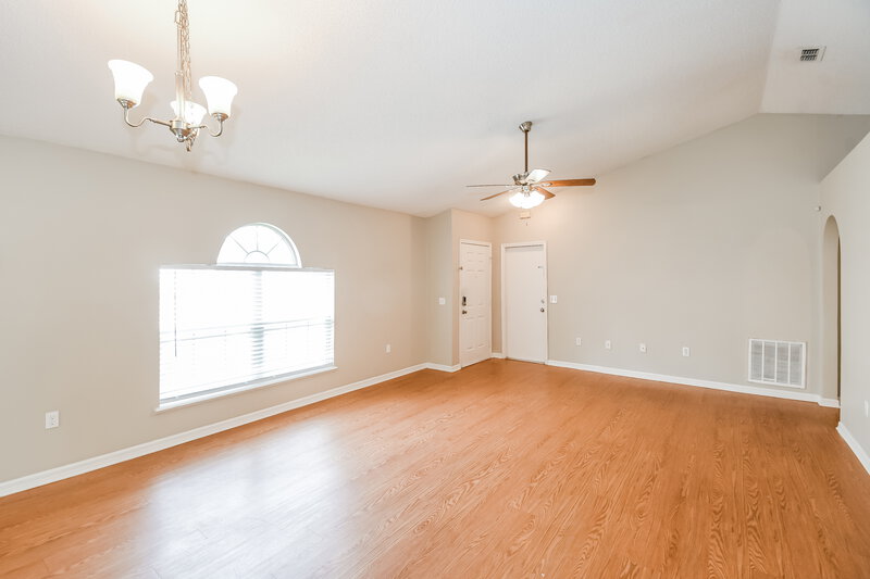 1,635/Mo, 3366 Talisman Dr Middleburg, FL 32068 Dining Room View