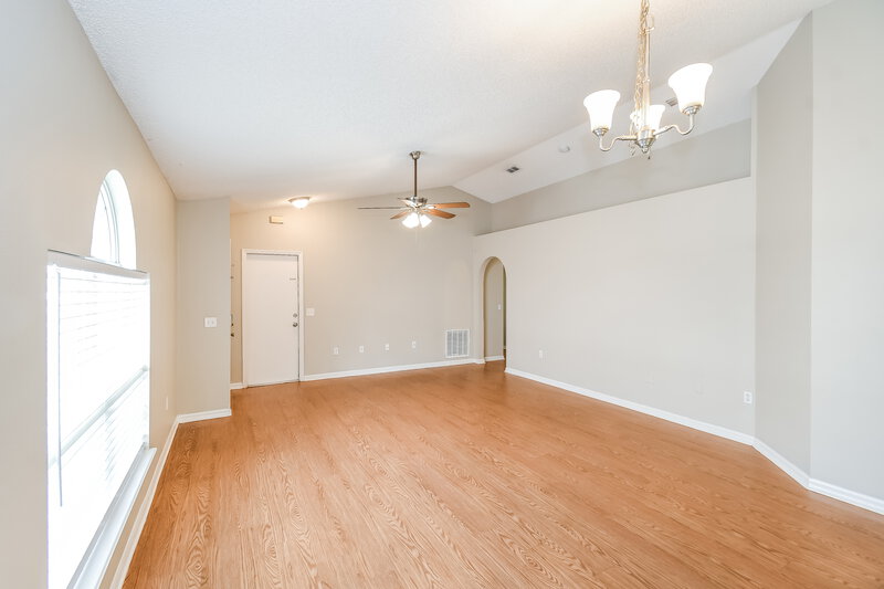 1,635/Mo, 3366 Talisman Dr Middleburg, FL 32068 Dining Room View 2