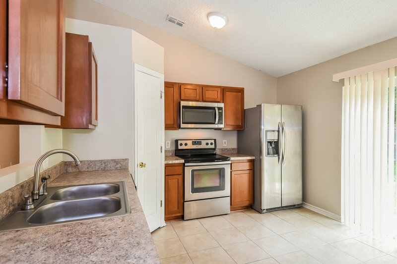 1,635/Mo, 3366 Talisman Dr Middleburg, FL 32068 Kitchen View