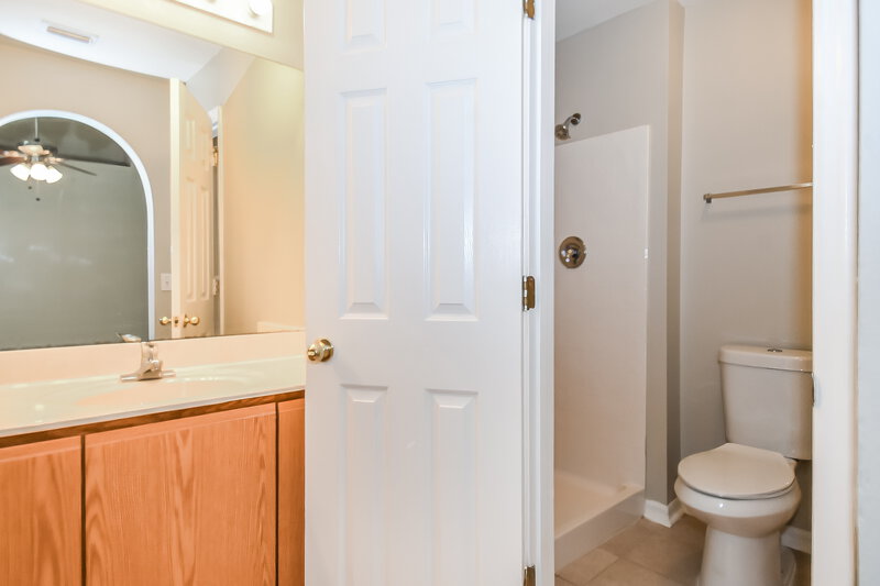 1,635/Mo, 3366 Talisman Dr Middleburg, FL 32068 Main Bathroom View