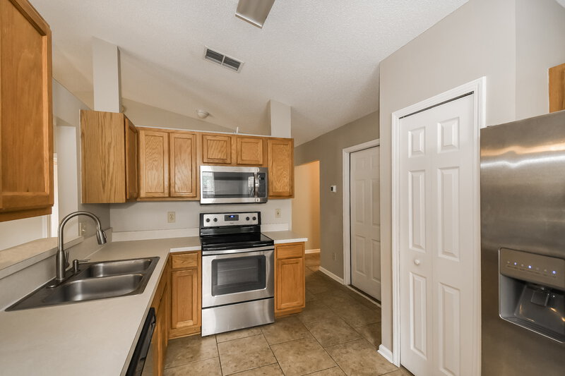 1,750/Mo, 3292 Talisman Dr Middleburg, FL 32068 Misc View 4