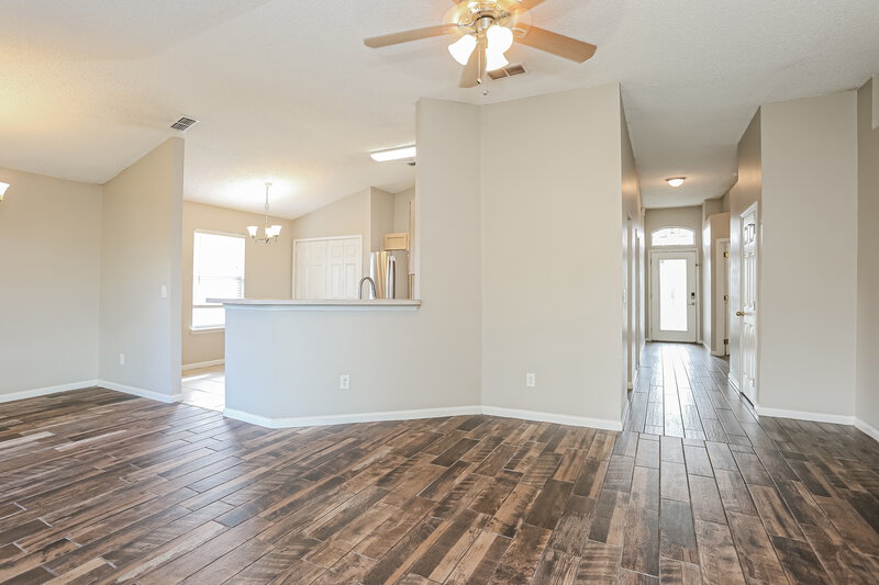 2,050/Mo, 3273 Net Ct Jacksonville, FL 32277 Living Room View