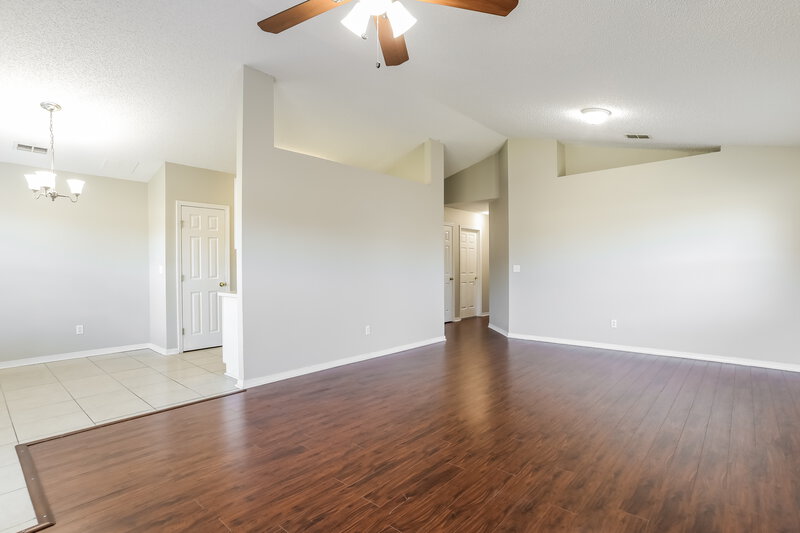 1,925/Mo, 3000 Plum Orchard Dr Orange Park, FL 32073 Living Room View