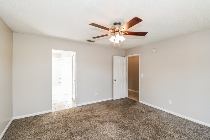 1,655/Mo, 4359 Hanging Moss Dr Orange Park, FL 32073 Main Bedroom View 2