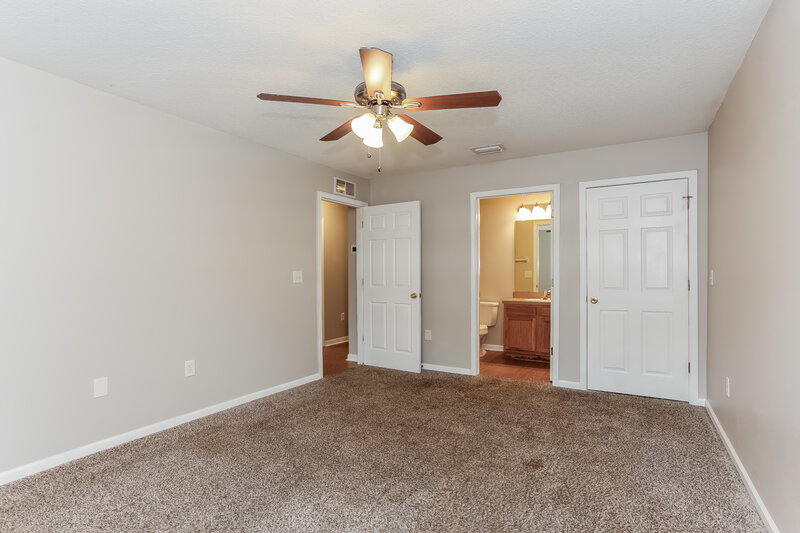 1,570/Mo, 8320 Oden Ave Jacksonville, FL 32216 Main Bedroom View
