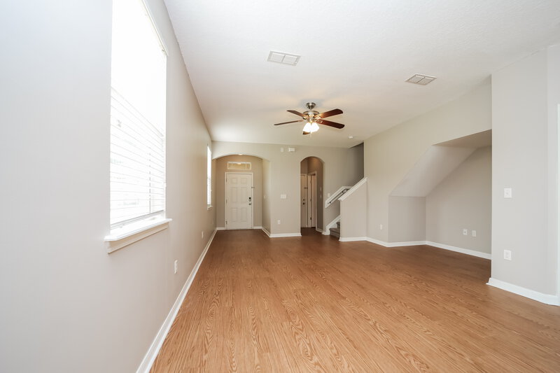 1,580/Mo, 10937 Hidden Haven Ct Jacksonville, FL 32218 Living Room View 2