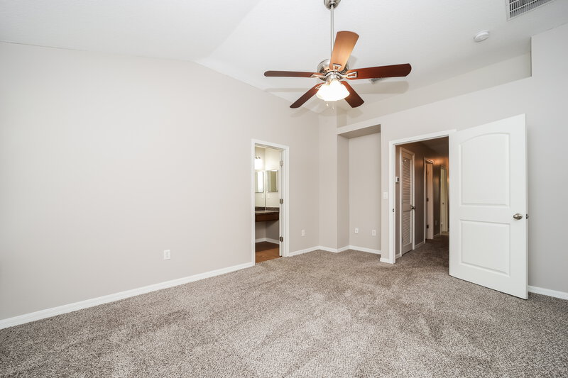 1,580/Mo, 10937 Hidden Haven Ct Jacksonville, FL 32218 Main Bedroom View 2