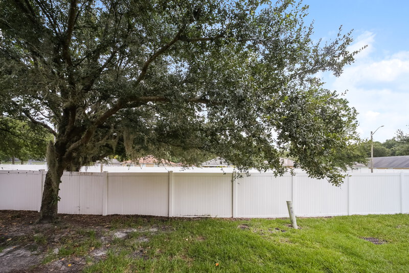 1,580/Mo, 10937 Hidden Haven Ct Jacksonville, FL 32218 Rear View