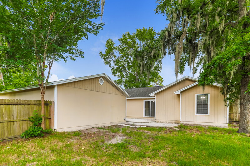 1,955/Mo, 1988 Ashton Street Middleburg, FL 32068 Rear View 2