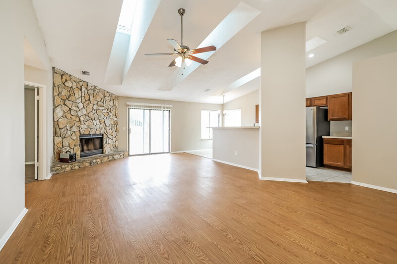 2,135/Mo, 4767 Wassail Dr Jacksonville, FL 32257 Living Room View 2