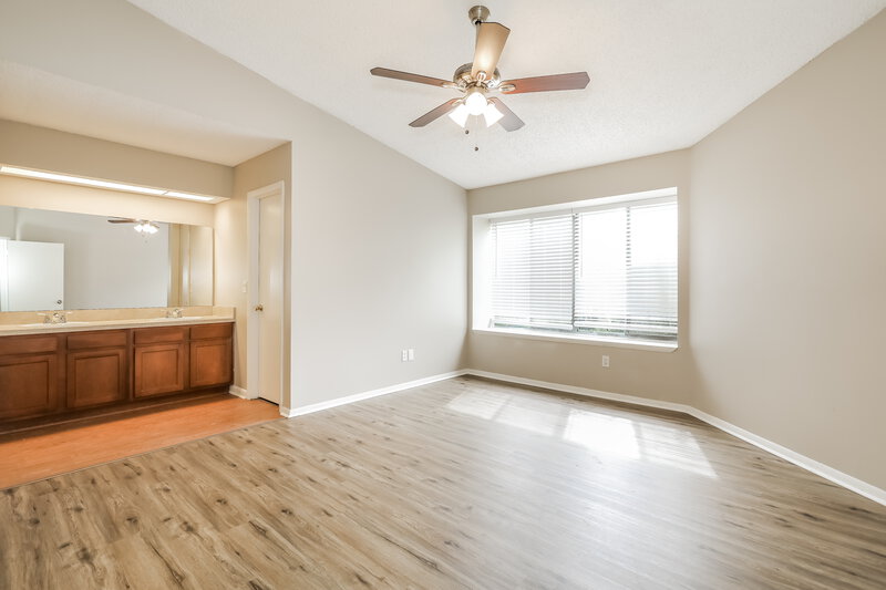 2,135/Mo, 4767 Wassail Dr Jacksonville, FL 32257 Main Bedroom View 2