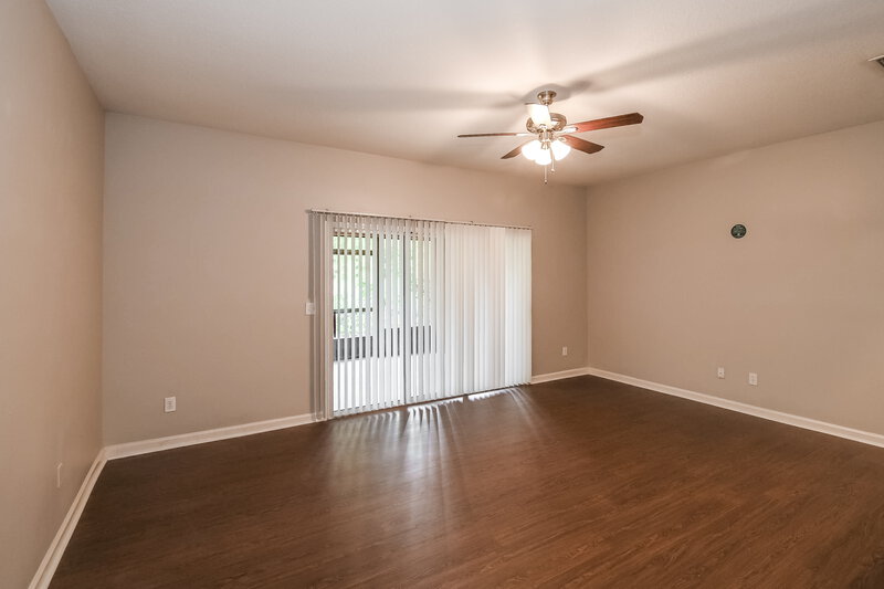 1,860/Mo, 12949 Spring Rain Rd Jacksonville, FL 32258 Living Room View