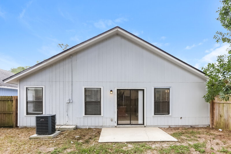 1,730/Mo, 2223 DESTINE LANE Atlantic Beach, FL 32233 Rear View