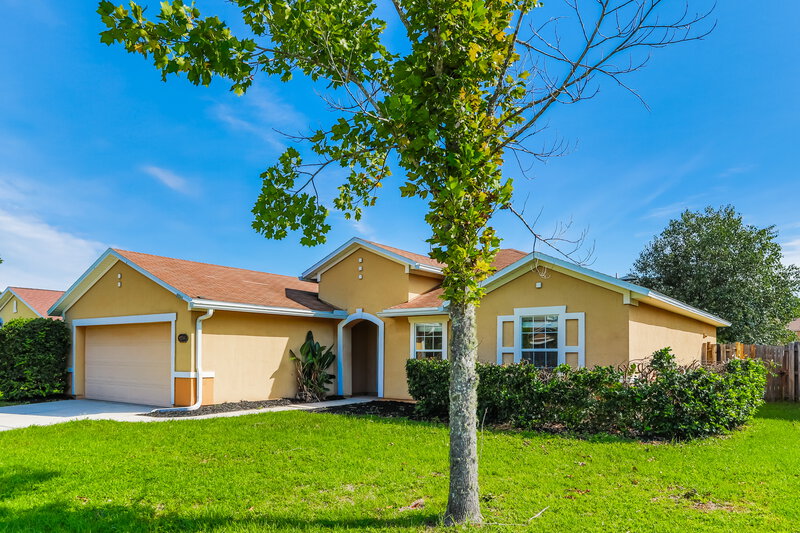 1,950/Mo, 2285 Brian Lakes Dr E Jacksonville, FL 32221 Front View