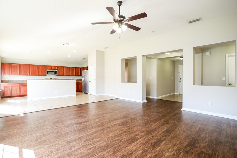 1,950/Mo, 2285 Brian Lakes Dr E Jacksonville, FL 32221 Living Room View 2