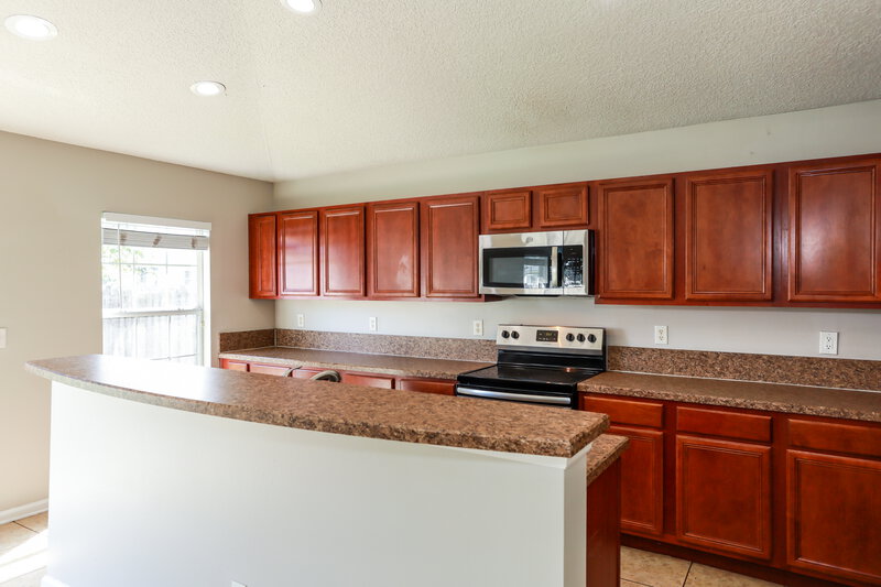 1,950/Mo, 2285 Brian Lakes Dr E Jacksonville, FL 32221 Kitchen View