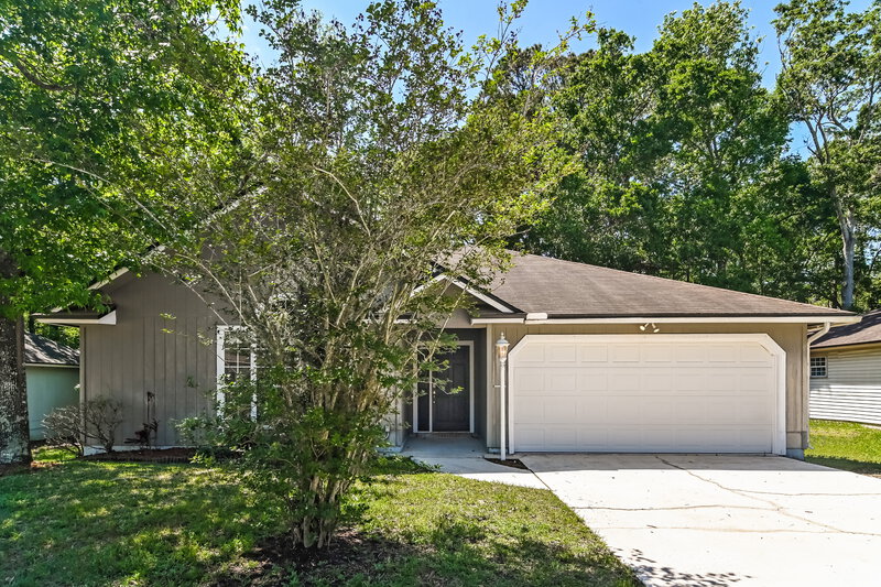 2,430/Mo, 946 Long Lake Dr Jacksonville, FL 32225 External View