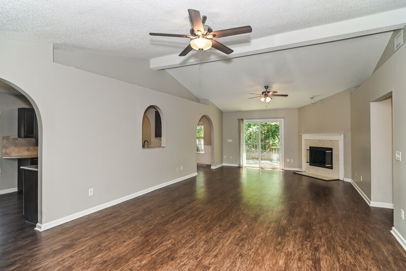 2,430/Mo, 946 Long Lake Dr Jacksonville, FL 32225 Living Room View 3