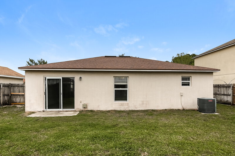 2,165/Mo, 11128 Lord Taylor Dr Jacksonville, FL 32246 Rear View