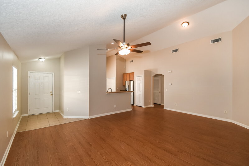 1,855/Mo, 10938 Campus Heights Ln Jacksonville, FL 32218 Living Room View