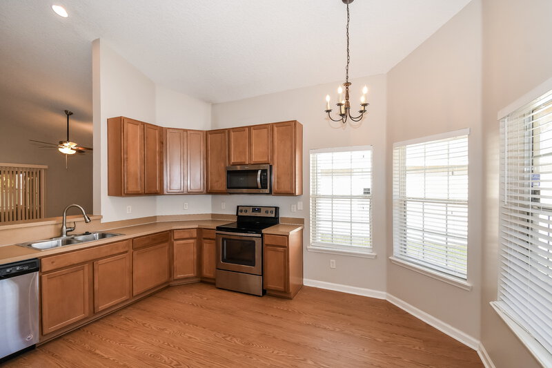 1,855/Mo, 10938 Campus Heights Ln Jacksonville, FL 32218 Kitchen View